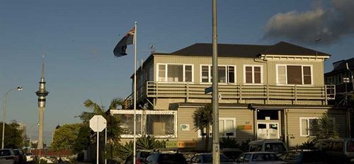 Uenuku Lodge Auckland Exterior photo